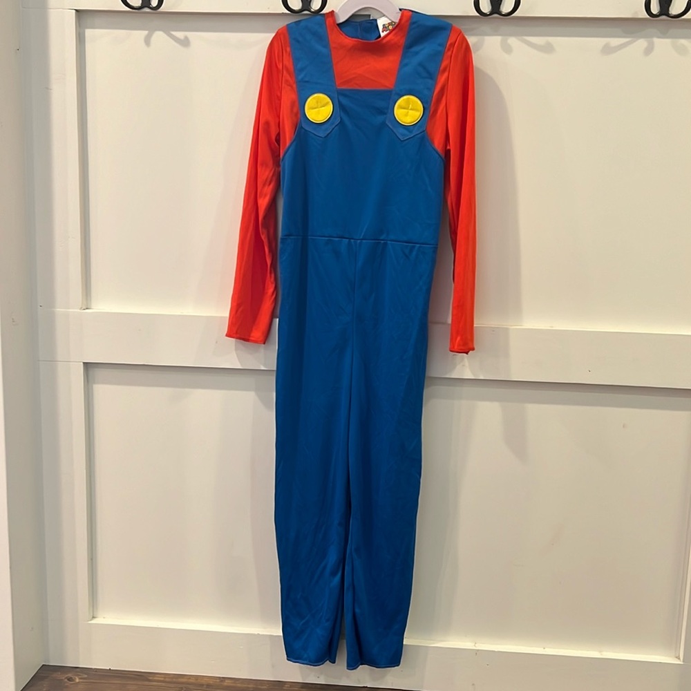 This Super Mario costume is in excellent condition. It has never been worn.